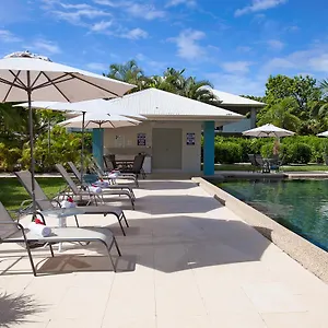 Seaforth 4* Trinity Beach